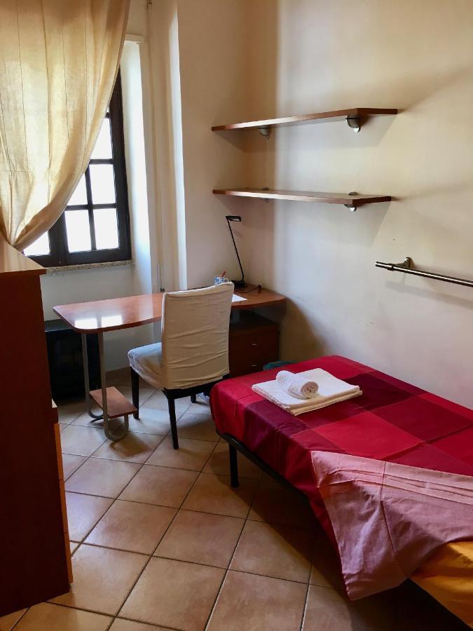 Casa Delfino - Appartamento Centro Storico A Due Passi Dalla Spiaggia & Mare, Porto & Ferrovia Чивитавекия Екстериор снимка