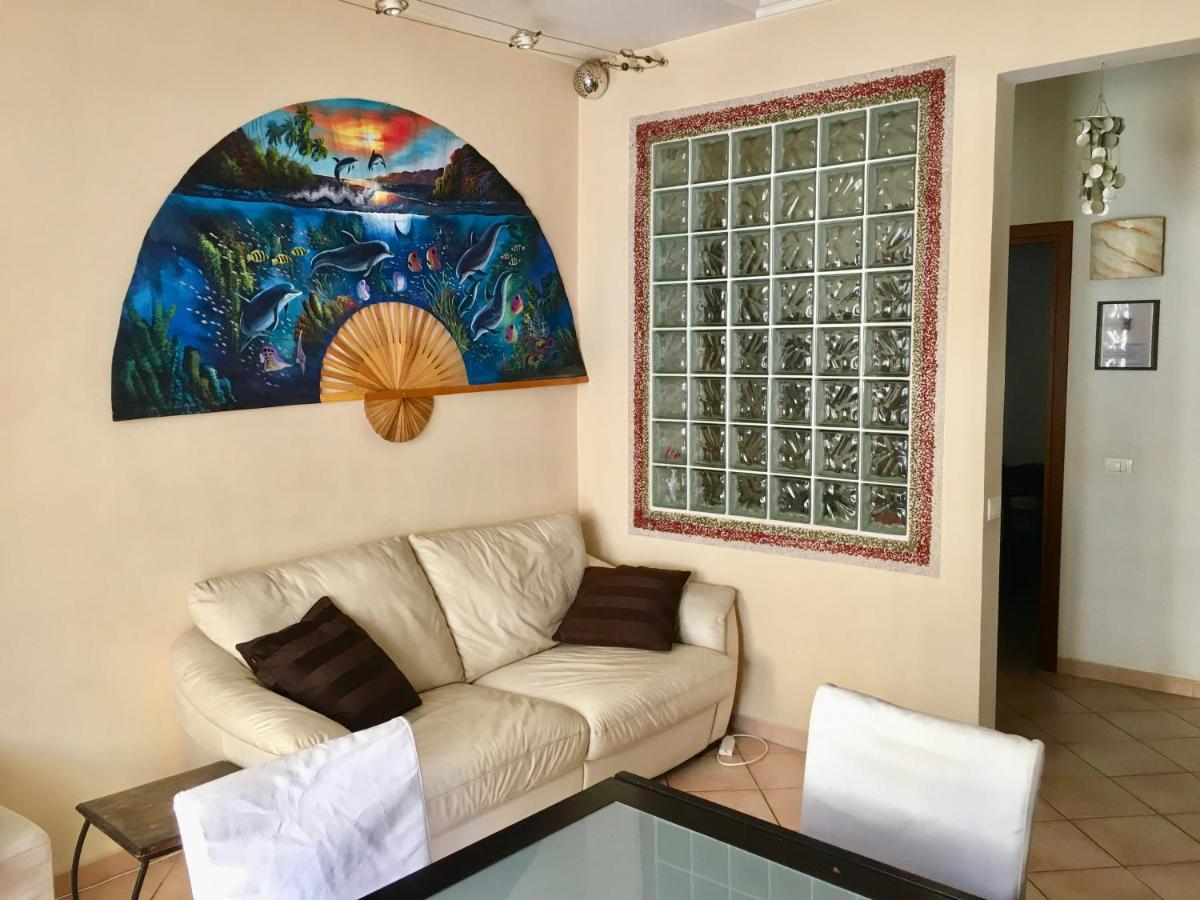 Casa Delfino - Appartamento Centro Storico A Due Passi Dalla Spiaggia & Mare, Porto & Ferrovia Чивитавекия Екстериор снимка